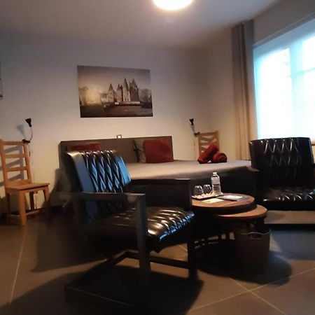 B & B Victors Hof, Met Zwemvijver In Landelijke Setting Lievegem Bagian luar foto