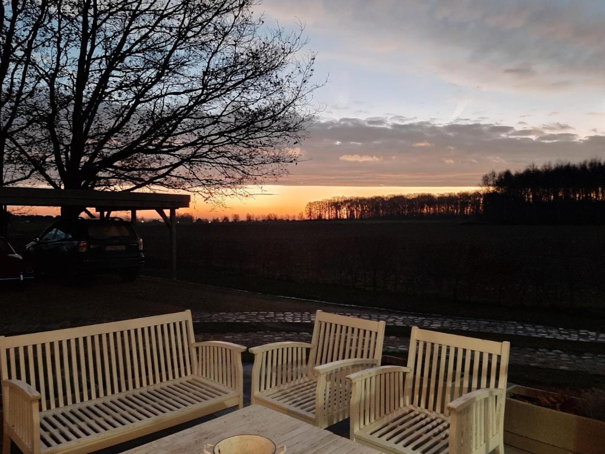 B & B Victors Hof, Met Zwemvijver In Landelijke Setting Lievegem Bagian luar foto