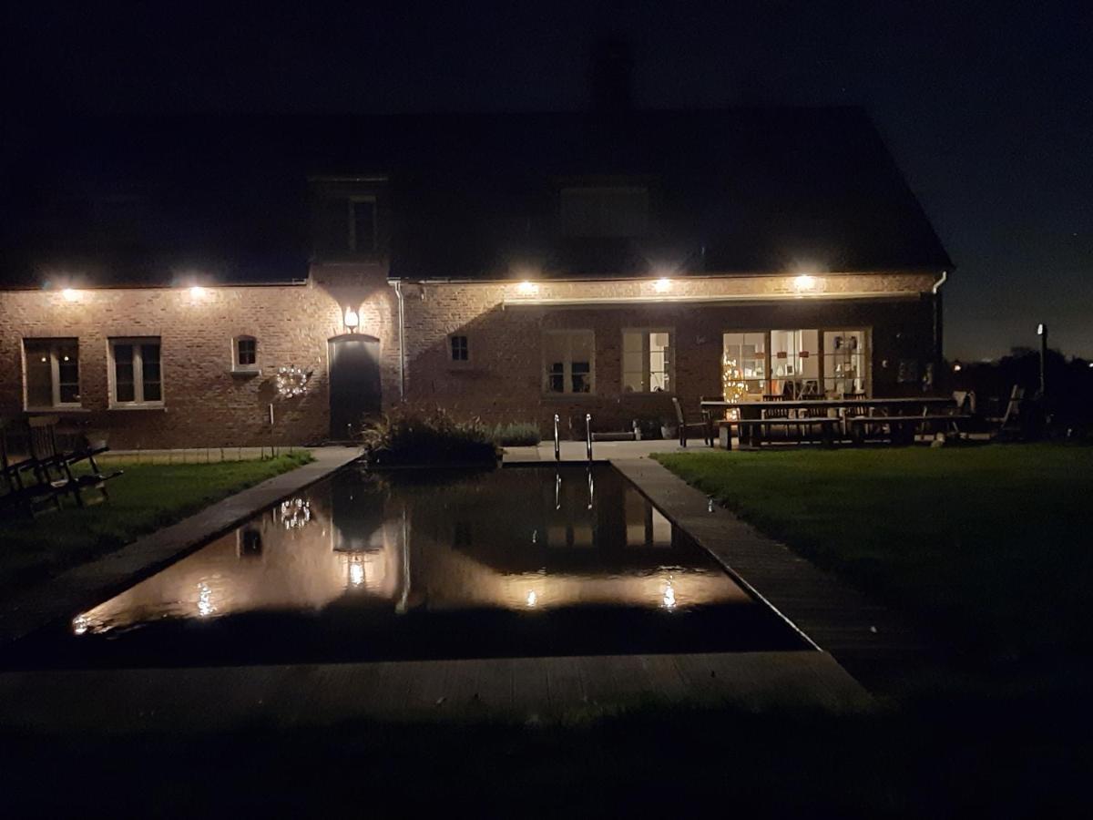 B & B Victors Hof, Met Zwemvijver In Landelijke Setting Lievegem Bagian luar foto